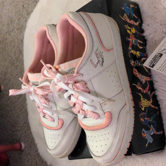 Vintage L.A. Gear white and pink double laced shooters low tops - Picture 3 of 7